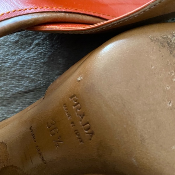 SOLD! Prada Brown Stilettos - Picture 4 of 7